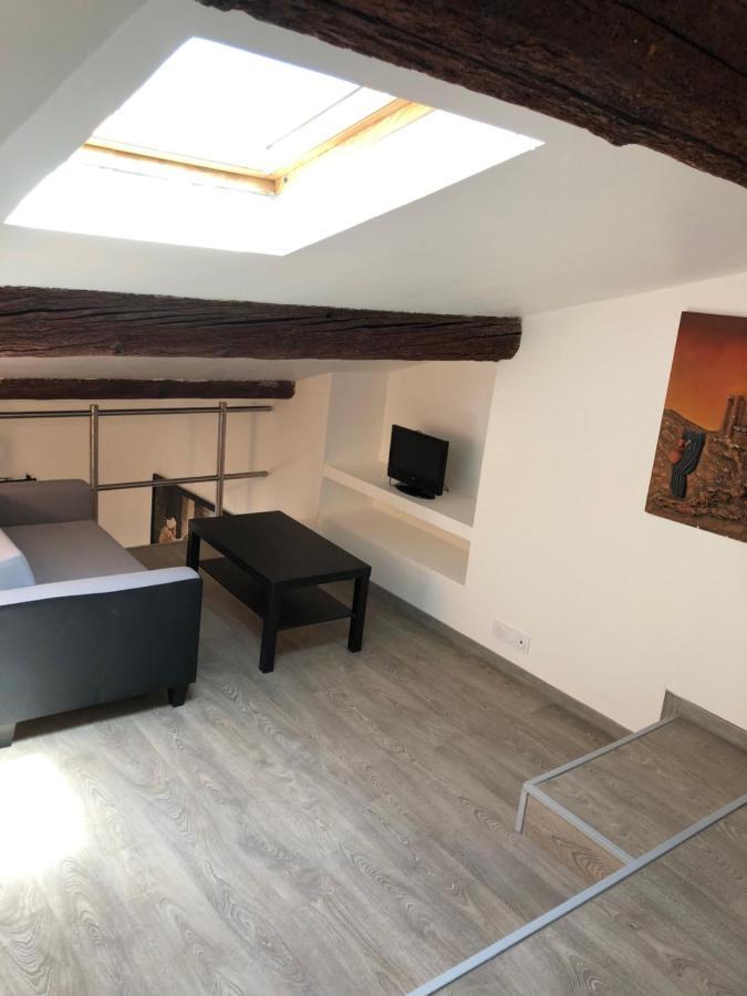 Appartement En Centre Ville Hyères Exterior foto